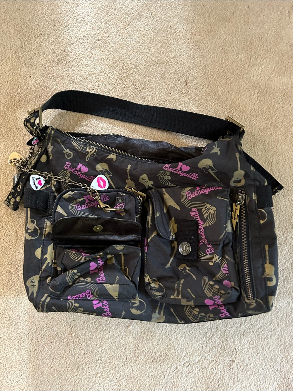 Betseyville Black Guitar Print Crossbody nylon Bag